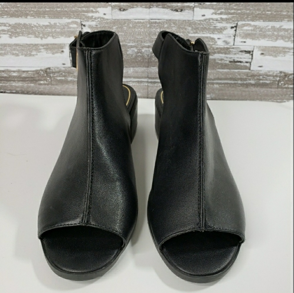 Top Shop Black Open Toe Sandals - Picture 2 of 8